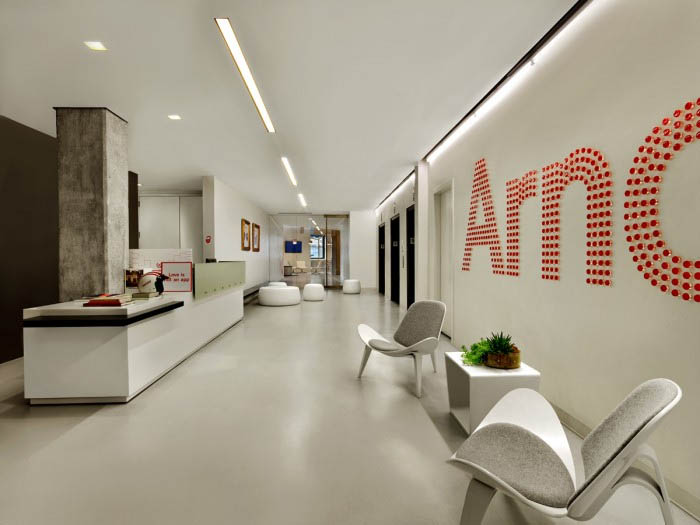 北京办公室设计怎样搭配色调